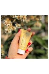 Optimals Erken Yaşlanma Karşıtı Çoklu Koruma Sunan Gündüz Kremi 50 SPF