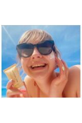 Optimals Erken Yaşlanma Karşıtı Çoklu Koruma Sunan Gündüz Kremi 50 SPF